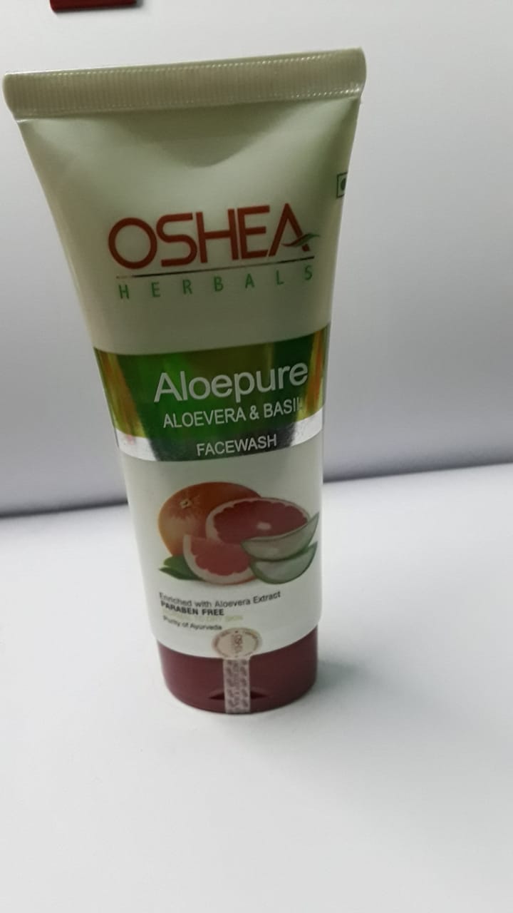 Oshea Aloepure aloevera & Basil Face wash
